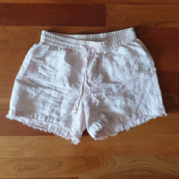 (2 for $30) Seersucker drawstring shorts - Picture 2 of 4